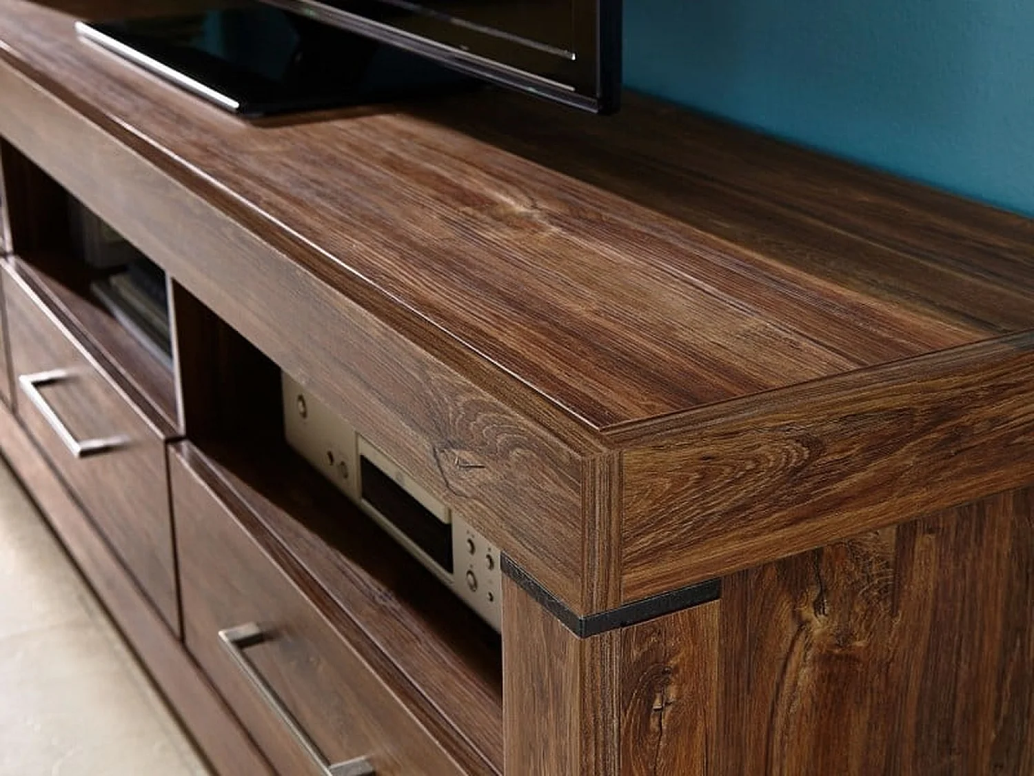 Gent 200 cm Oak Effect Wide TV Unit with LED Lighting, 3 Soft-Close Drawers & Open Shelves Fits 55–75 inch TVs