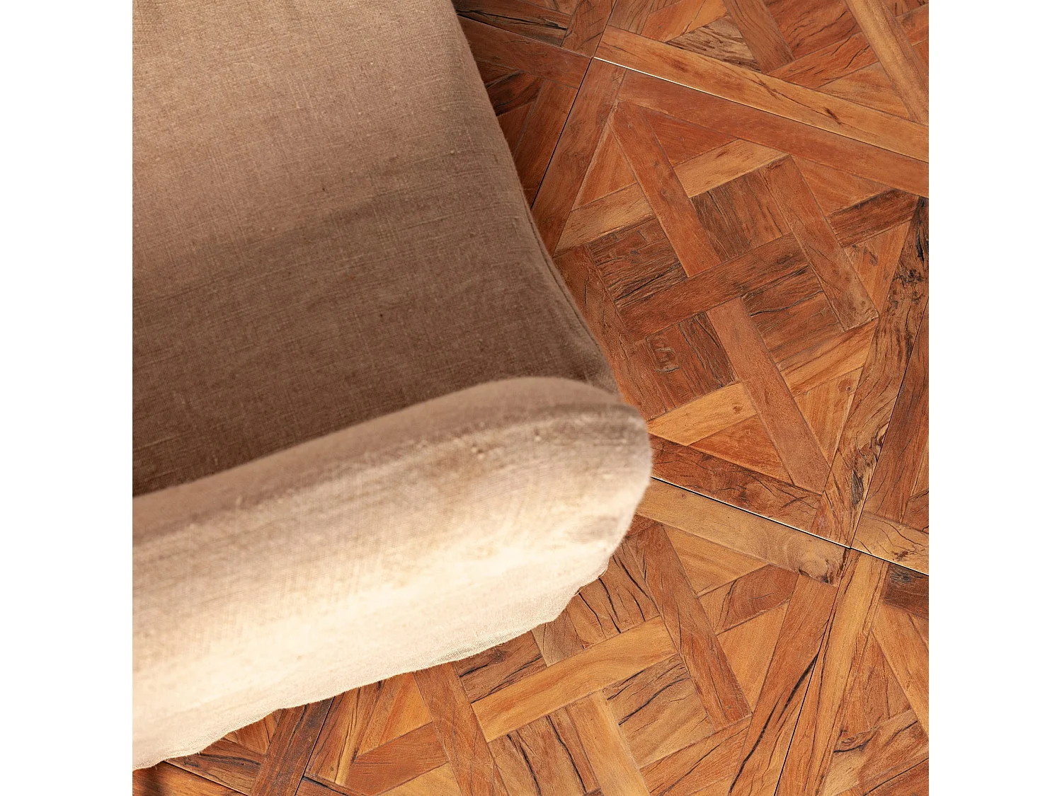 Carrelage Vintage effet Parquet Bois Brut Vieilli Versailles 45x45x0,95 cm Virelno - Sol intérieur (vendu par carton de 1 m²) - RO'MA CARRELAGE