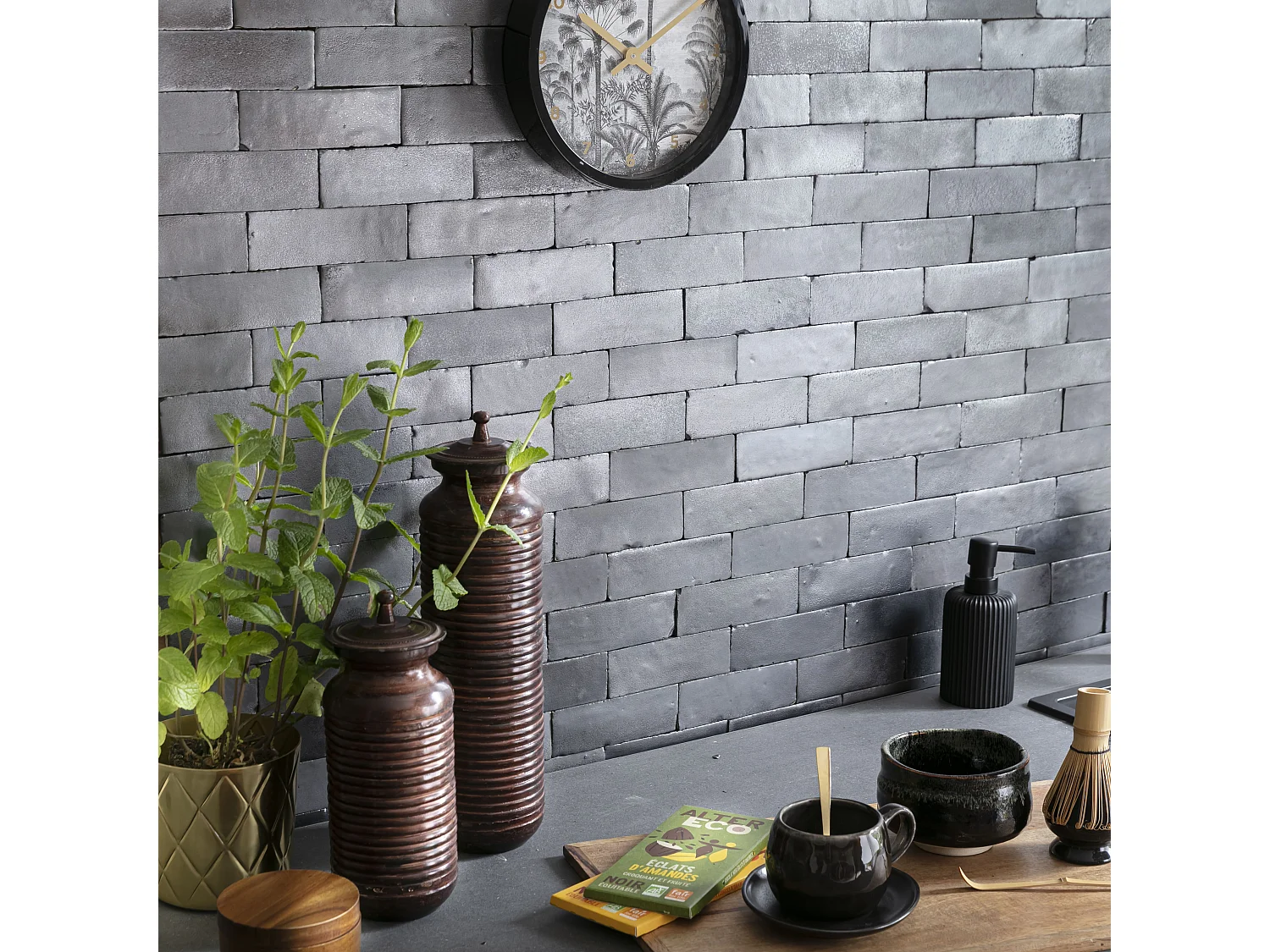 Carrelage Zellige Marocain Noir Métal 5x15 cm (vendu par 1 m²) - RO'MA NATURE