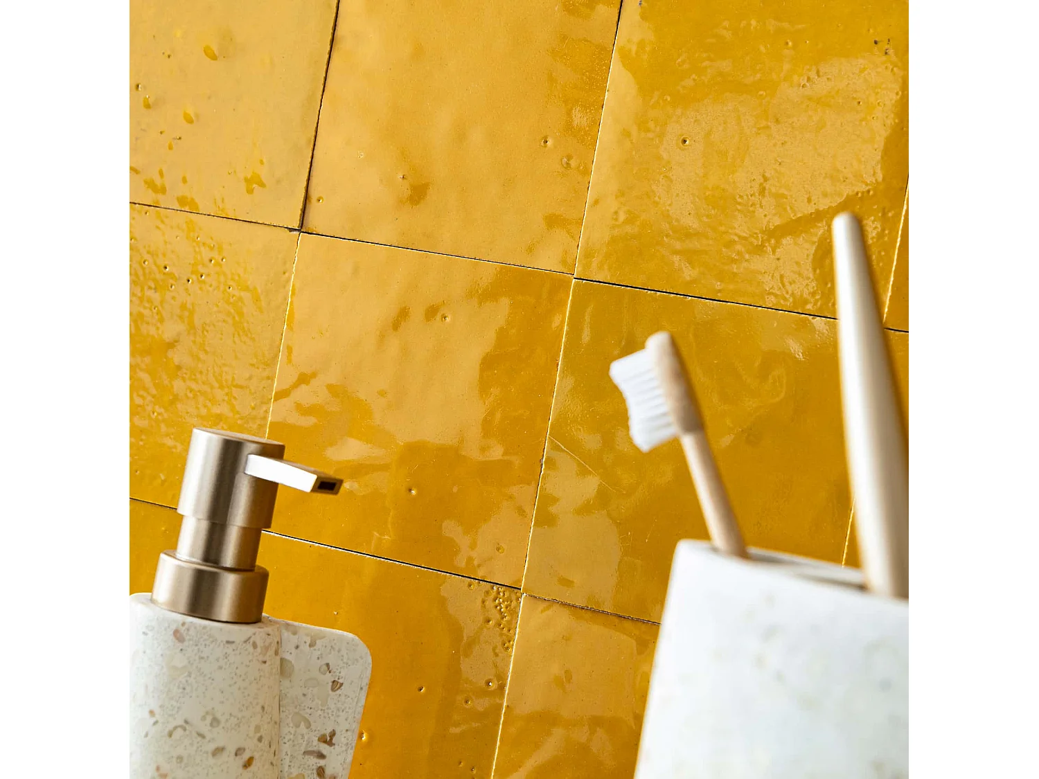 Carrelage Zellige Marocain Jaune Moutarde 10x10 cm (vendu par 1 m²) - RO'MA NATURE