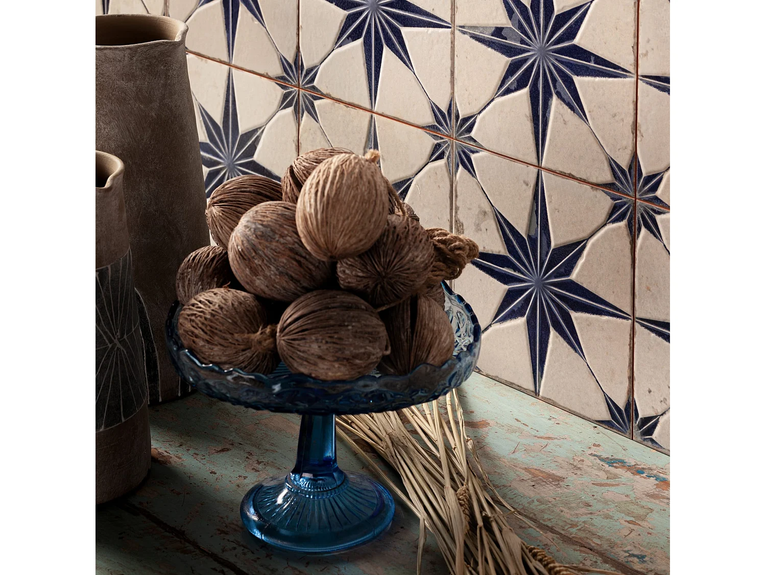 Carrelage Vintage effet Carreau ciment 3D Etoile Bleue et Fond Blanc 45x45x0,95 cm Sparta - Sol et mur intérieur (vendu par carton de 1 m²) - RO'MA CARRELAGE
