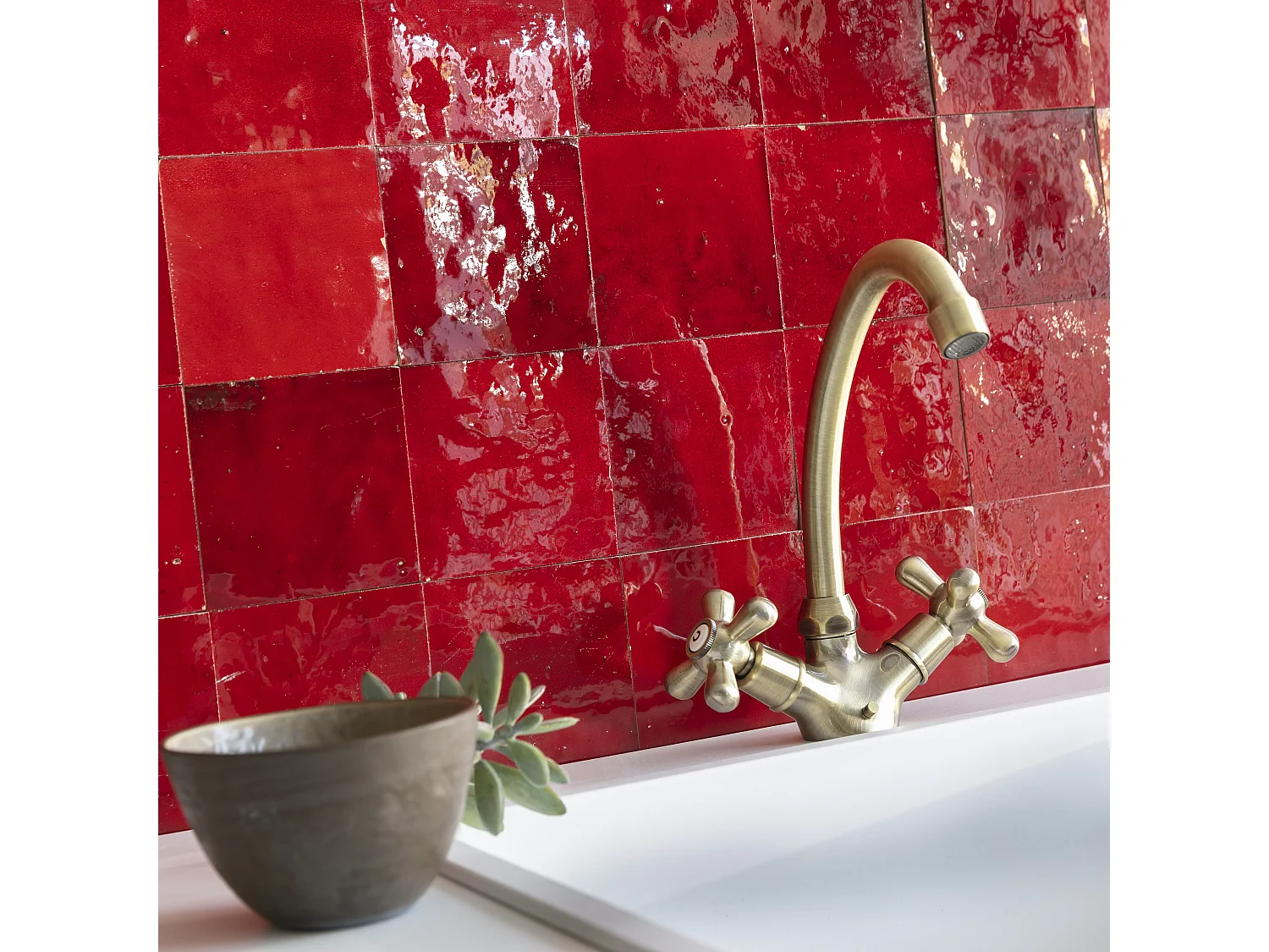 Carrelage Zellige Marocain Rouge Pétillant 10x10 cm (vendu par 1 m²) - RO'MA NATURE