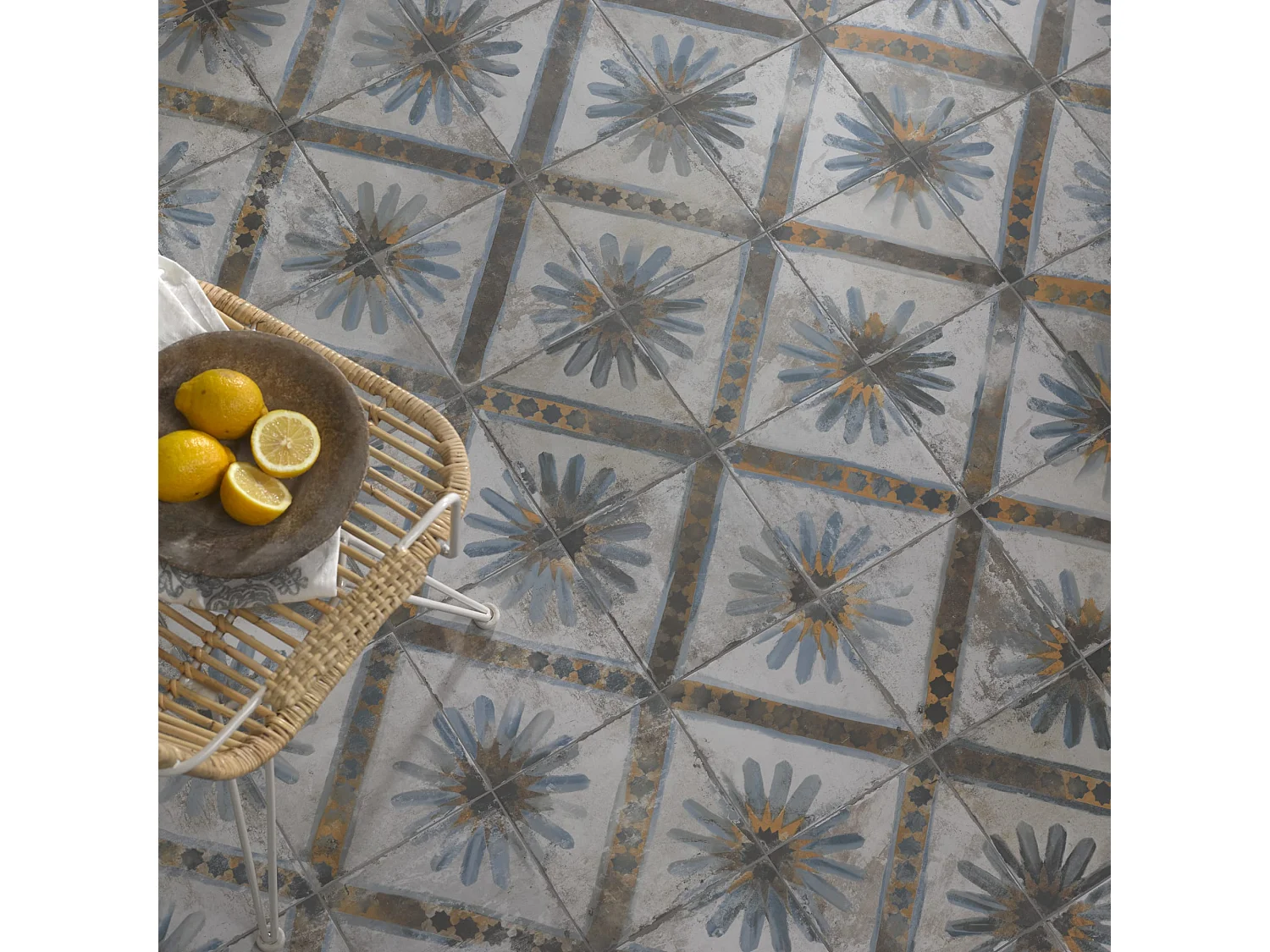 Carrelage Vintage effet Carreau ciment Bleu 45x45x0,95 cm Solaria - Sol et mur intérieur (vendu par carton de 1 m²) - RO'MA CARRELAGE