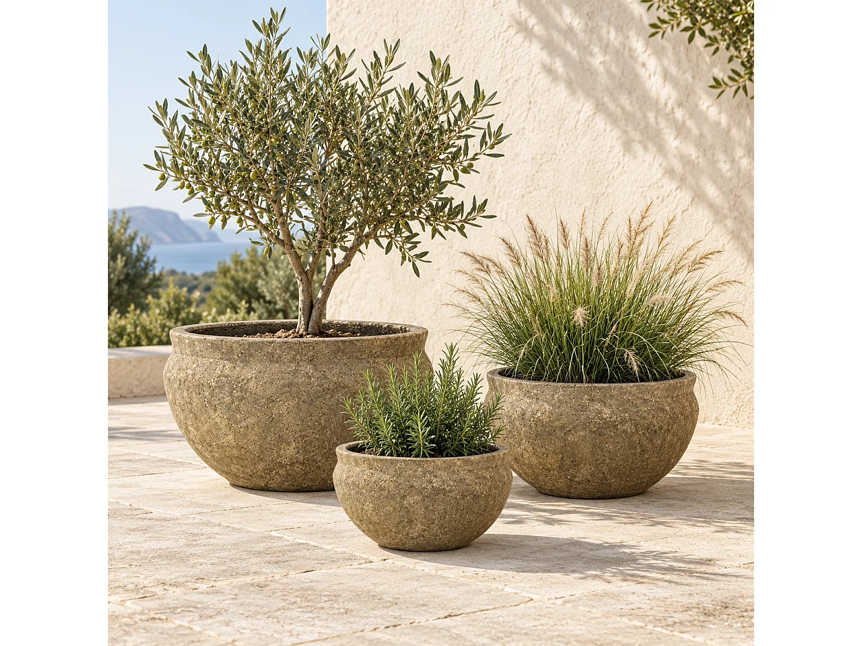 Tempo Style - Set di 3 Vasi Tondi Bassi in Cemento Verde da Interno ed Esterno | Ciotole Effetto Pietra per Giardino | Ø 31, 41,5 e 51,5 cm
