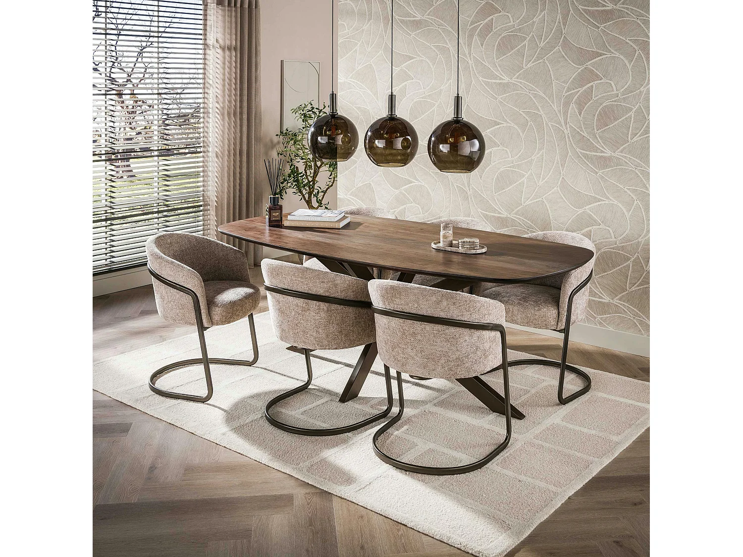 Table à manger bois d'acacia foncé bords arrondis 215 cm NAKO