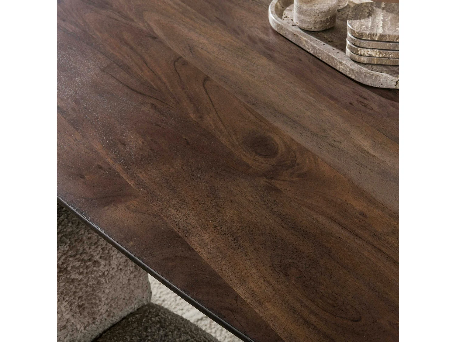 Table à manger bois d'acacia foncé bords arrondis 215 cm NAKO