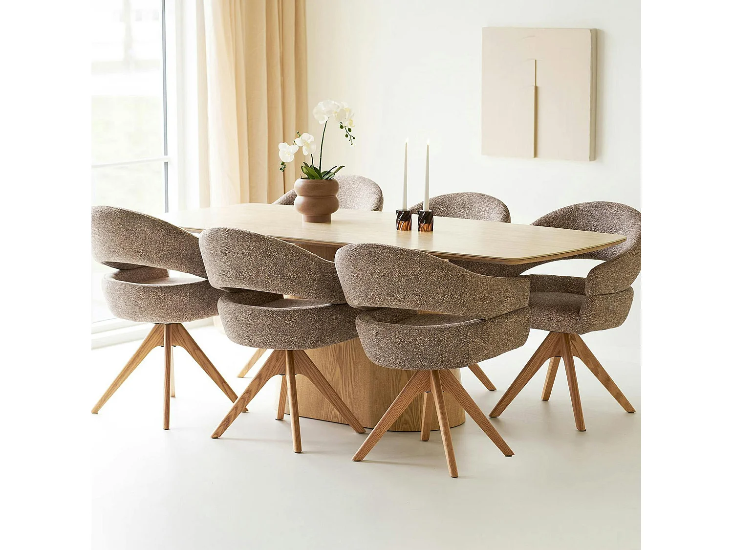 Table à manger plateau céramique aspect travertin 200 cm, pied bois clair PRATO