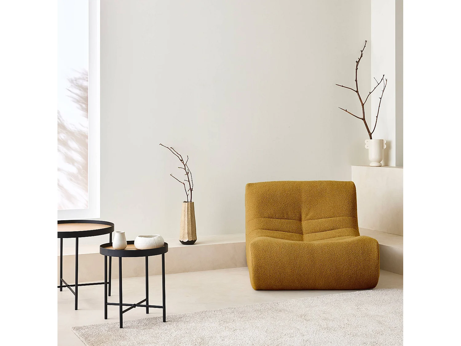 Fauteuil chauffeuse en bouclette texturée moutarde style contemporain 1 place