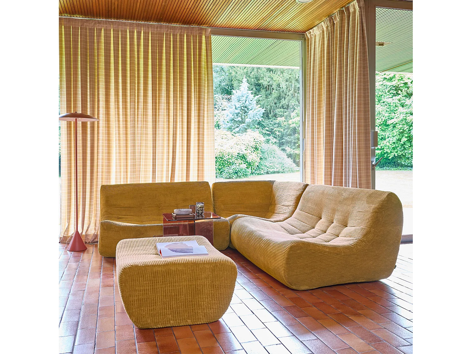 Canapé d'angle modulable 5 places avec repose pied velours côtelé moutarde - Sokol