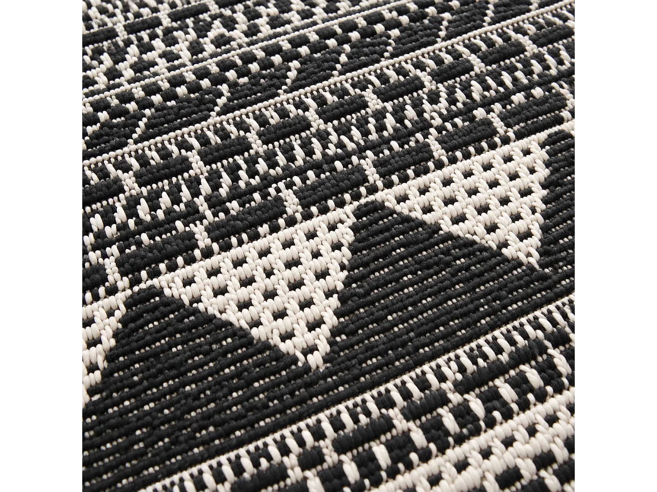 The White Stone Outdoor Teppich mit Ethno-Muster 200x290 cm Schwarz | Für innen und außen, UV-beständig, wasserfest und waschbar | Flachgewebe aus Polypropylen in