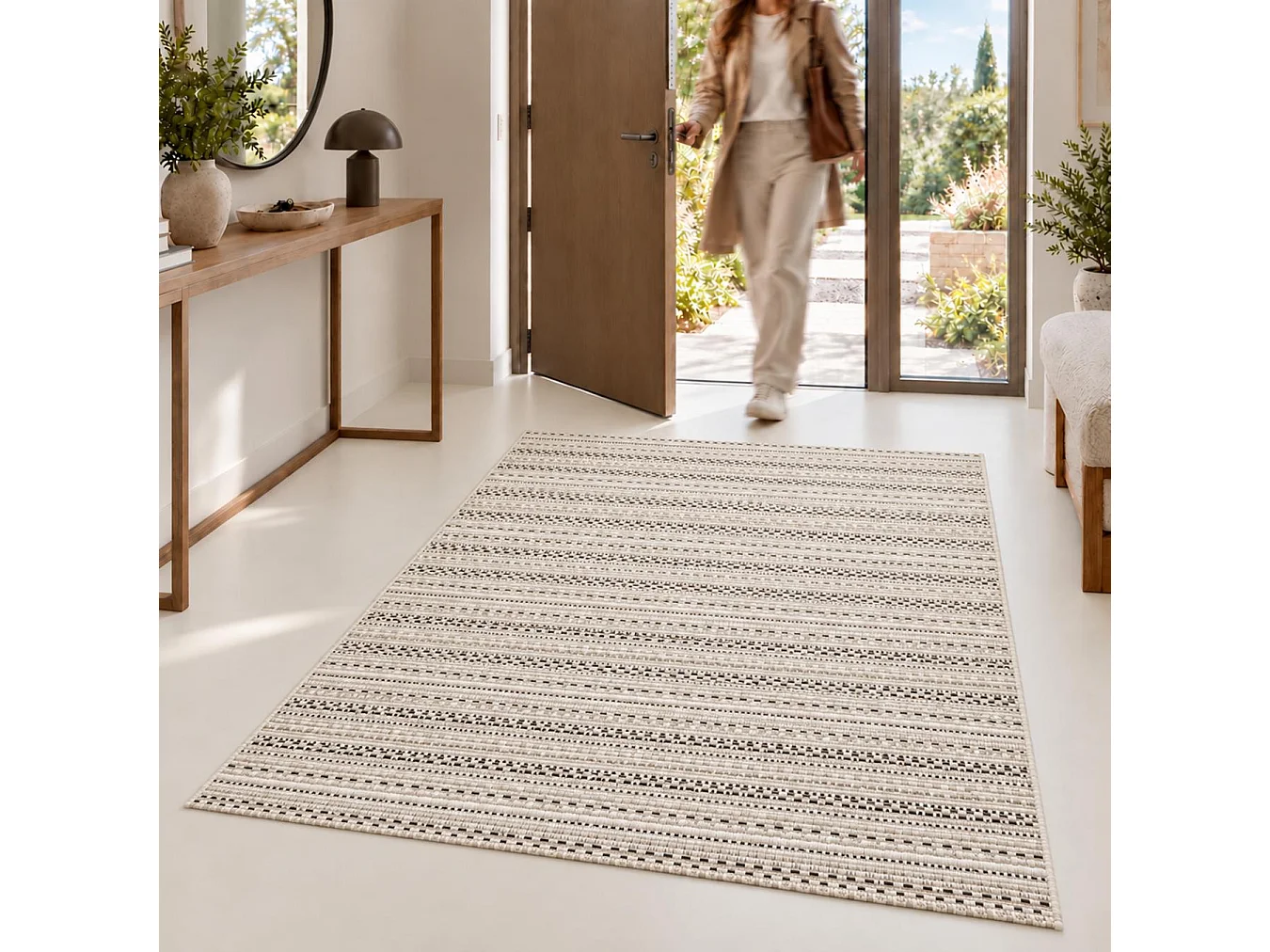 The White Stone Utomhusmatta med ränder 140x200 cm isgrå | För inomhus- och utomhusbruk, UV- och vattentålig, tvättbar | Flatvävd matta i polypropen med sisal-look