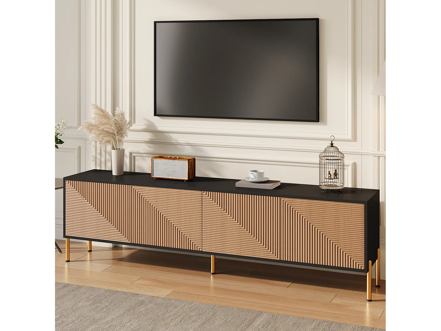 TV-meubel 179 x 35 x 53,5 cm, met 4 opbergvakken, 3D-reliëf op de fronten en goudkleurige poten, zwart