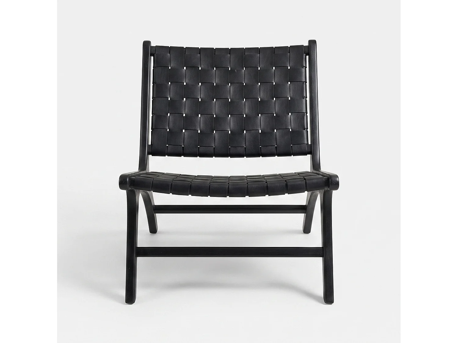 Sillón de teca negra y cuero trenzado - Kuna