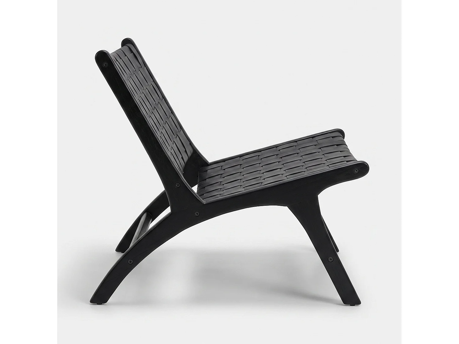 Sillón de teca negra y cuero trenzado - Kuna