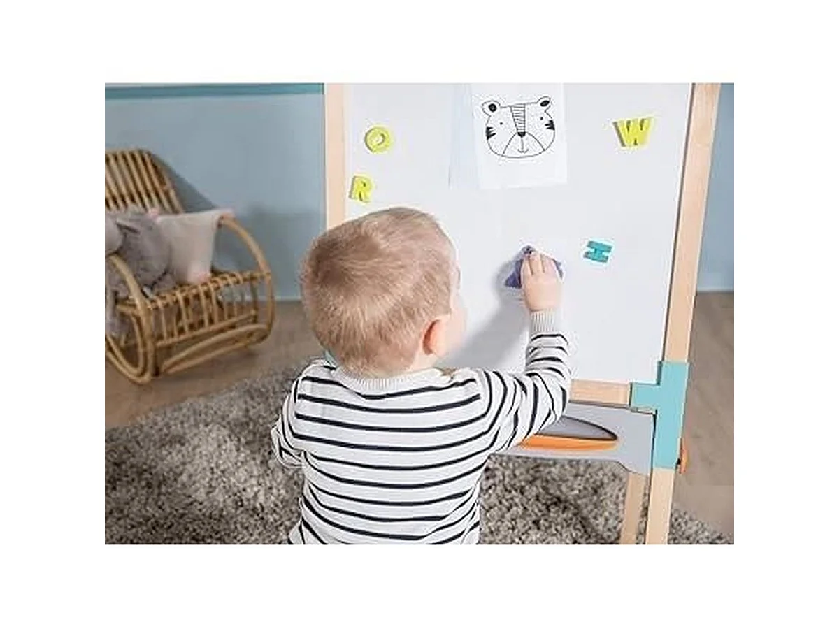 Chevalet double-face Smoby en bois de tilleul pour enfant - Tableau noir et tableau blanc magnétique, 80 accessoires