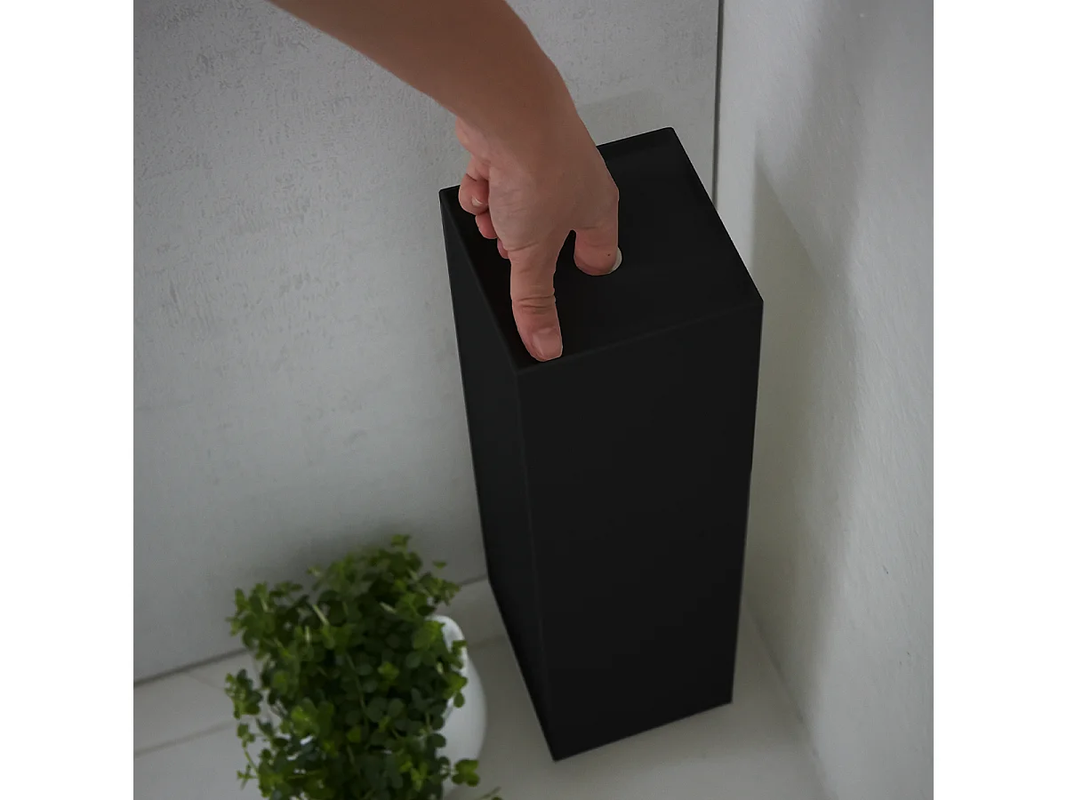 Porte-rouleau de papier toilette en métal - H38,5 cm, Peut contenir 3 rouleaux, Blanc/Noir