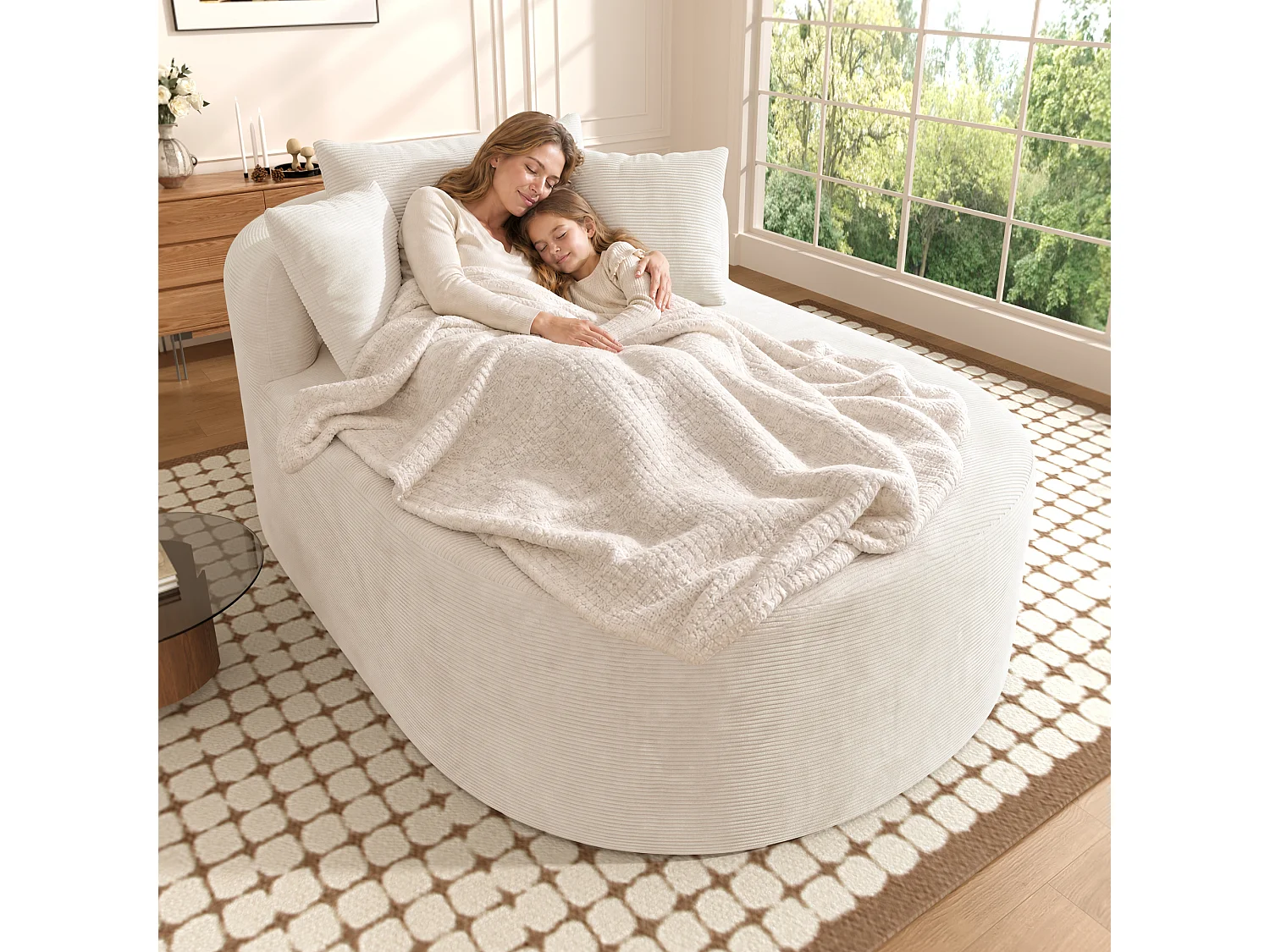 Fauteuil ovale en velours côtelé beige clair, assise profonde de 122 cm, sans montage