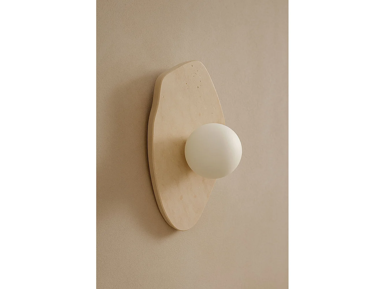 "Busy" Travertin Vägglampa - Beige/Vit - 24 x 42 cm