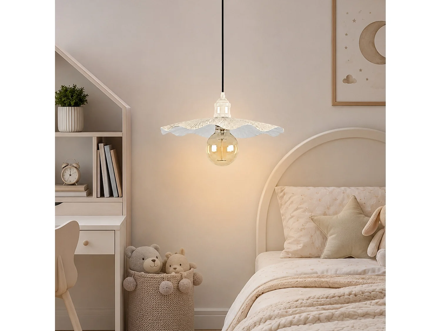 "Ondula" Beige Metallkrona - 34 x 34 cm - Elegant Pendellampa för Vardagsrum eller Matsal