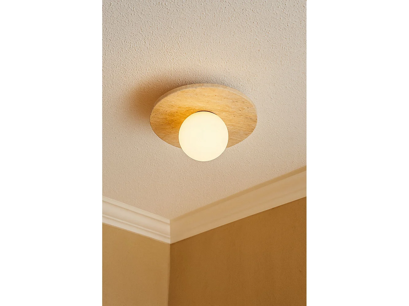"Elegant Travertin- och Glas Taklampa - Beige/Vit - 30 x 30 cm"