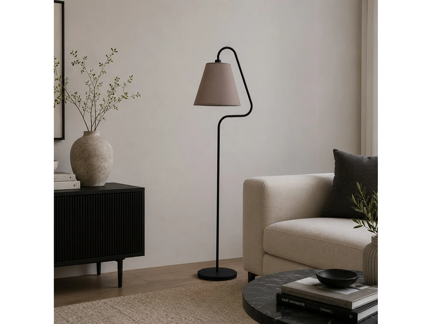 "Altur" Svart Metall Golvlampa - 45 x 35 x 162 cm