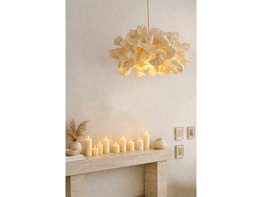 Elegant Kräm Plastkrona 48 x 48 cm - MOD0018