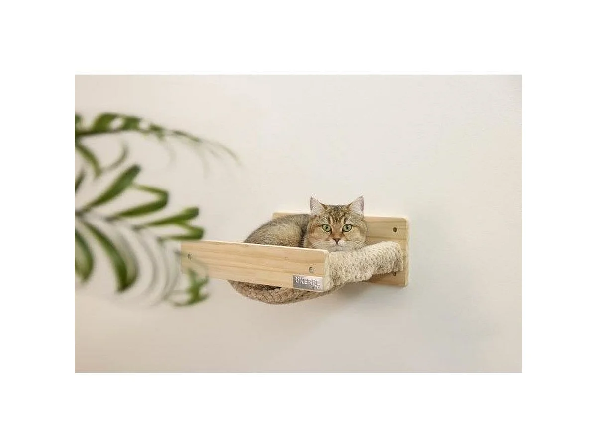 KERBL Massivholz Wandhängematte für kleine erwachsene Katzen - 38 x 33,5 x 16 cm
