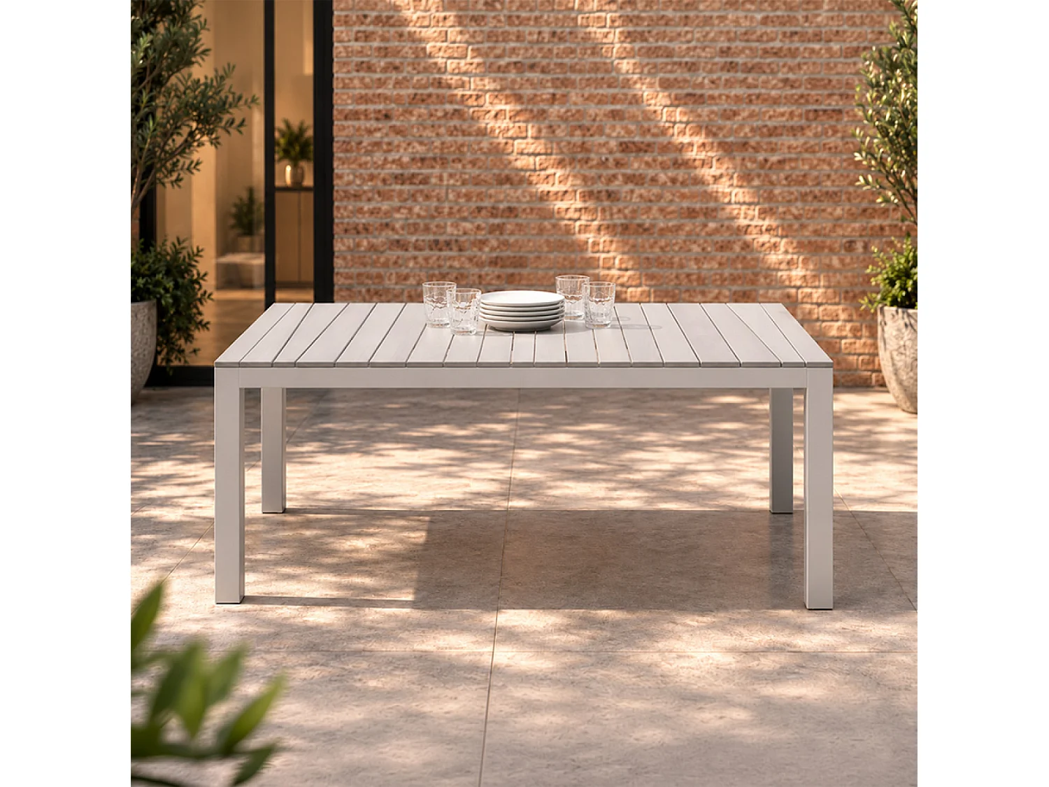 Table de jardin en aluminium blanc et gris clair 150 cm SIDERNO