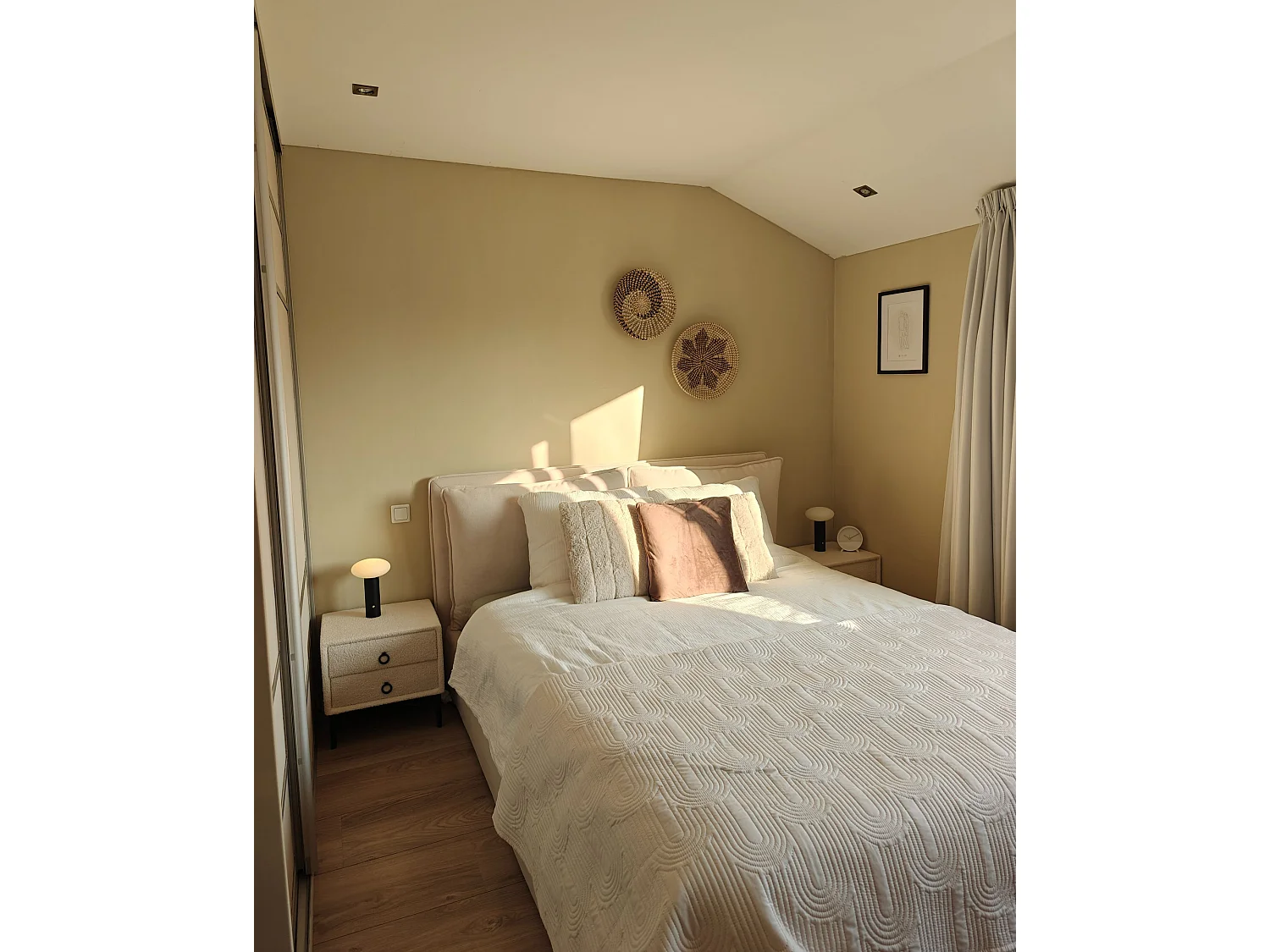 Cama baú Tecido BAJONNA 160 x 200 cm Creme claro