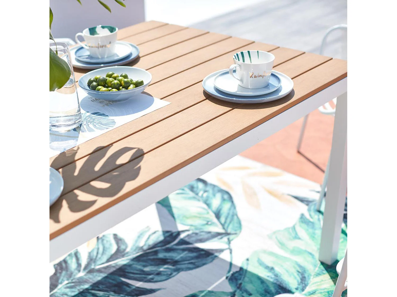 Table de jardin effet bois aluminium blanc 160 cm ALONDRA