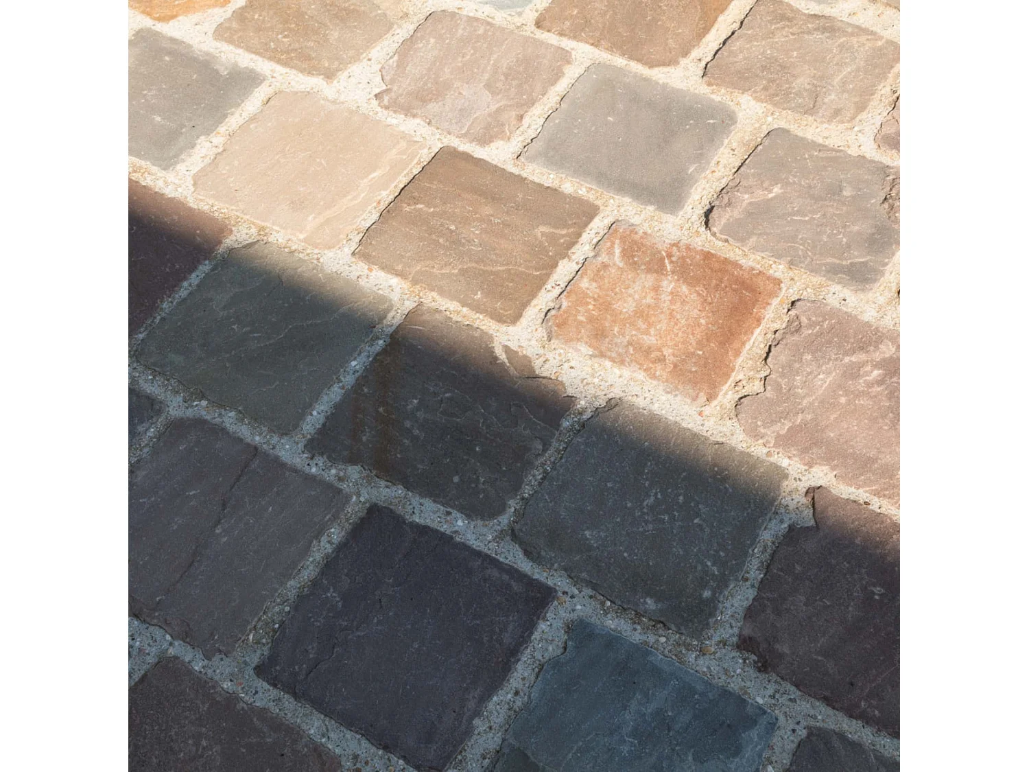Pavé Grès Kandla Multicolore 14x14x3-5 cm (vendu au m² - 42 pavés/m²) - RO'MA NATURE