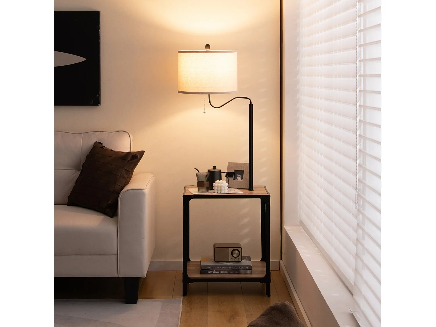 Moderner Beistelltisch mit Tischlampe & 360° Drehbarer Nachttischlampe 49 x 34 x 144 cm