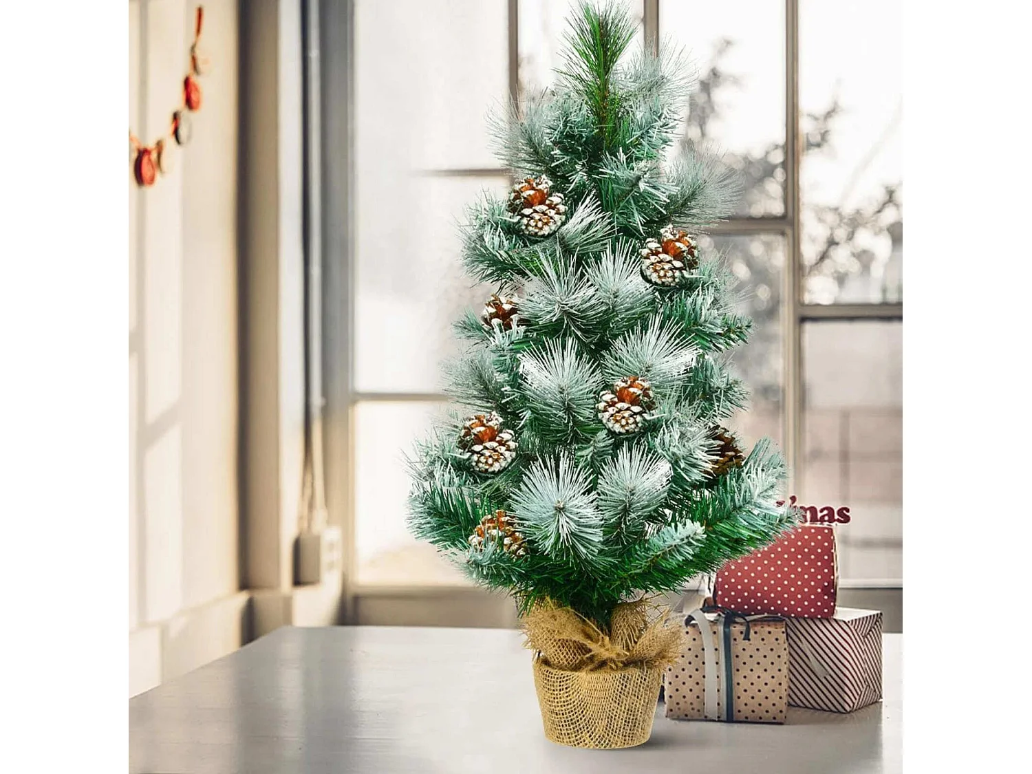 Mini albero di natale artificiale da 60 cm con neve e base