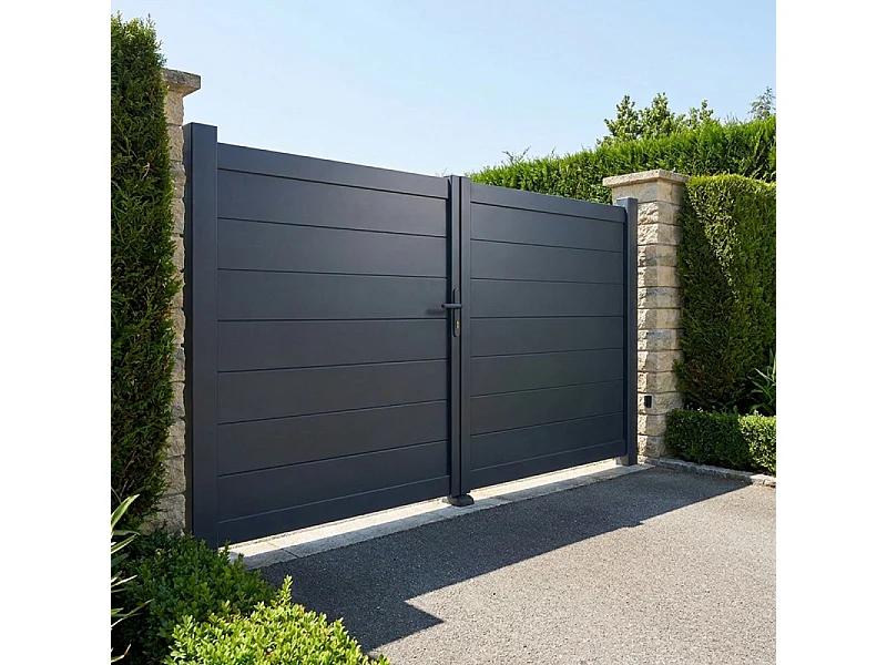 Portail battant aluminium plein lame XXL H 1m80 x P 3m50 Gris 7016