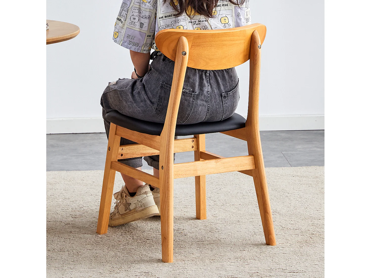 Lot de 2 chaises de salle à manger en bois massif avec dossier en rotin et assise rembourrée style scandinave salon - Sweiko