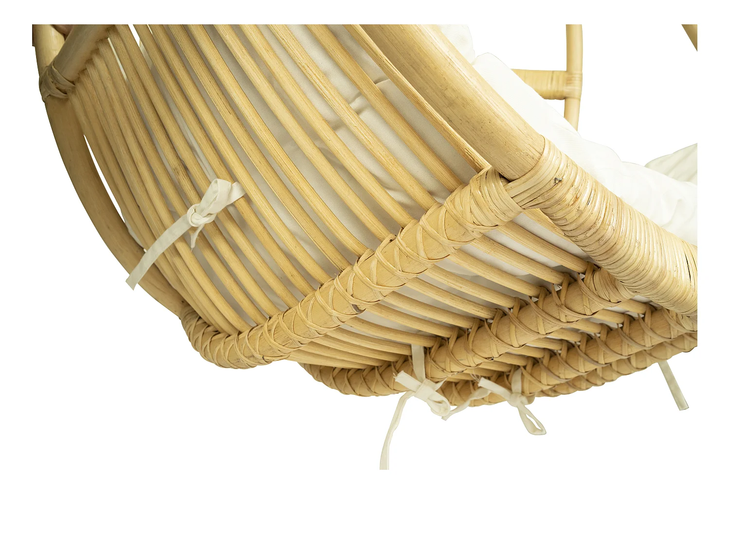 Fauteuil suspendu en rotin naturel BRIANNA