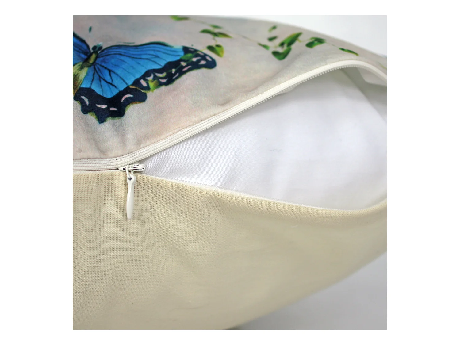 Housse de coussin 45x45 cm WONDERLAND Tapis volant