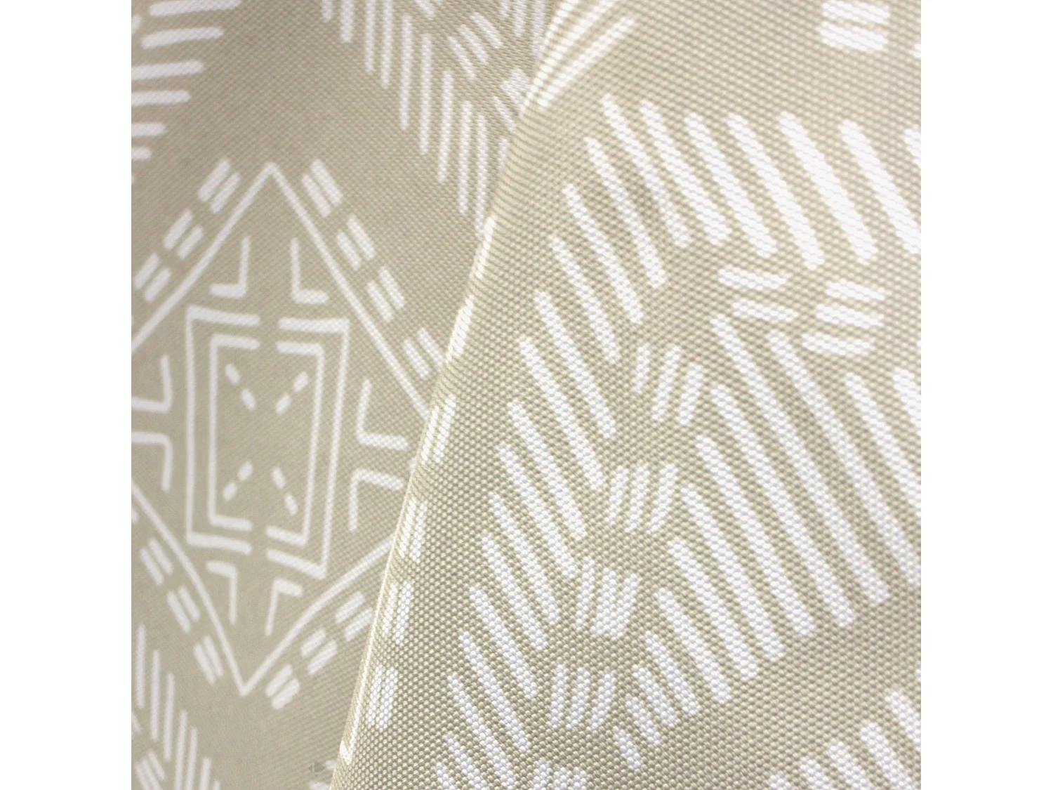 Nappe carrée 170x170 cm imprimée 100% polyester BOHO géométrique beige ficelle