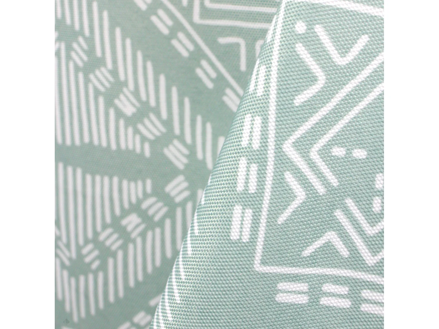 Nappe rectangle 150x350 cm imprimée 100% polyester BOHO géométrique vert sauge