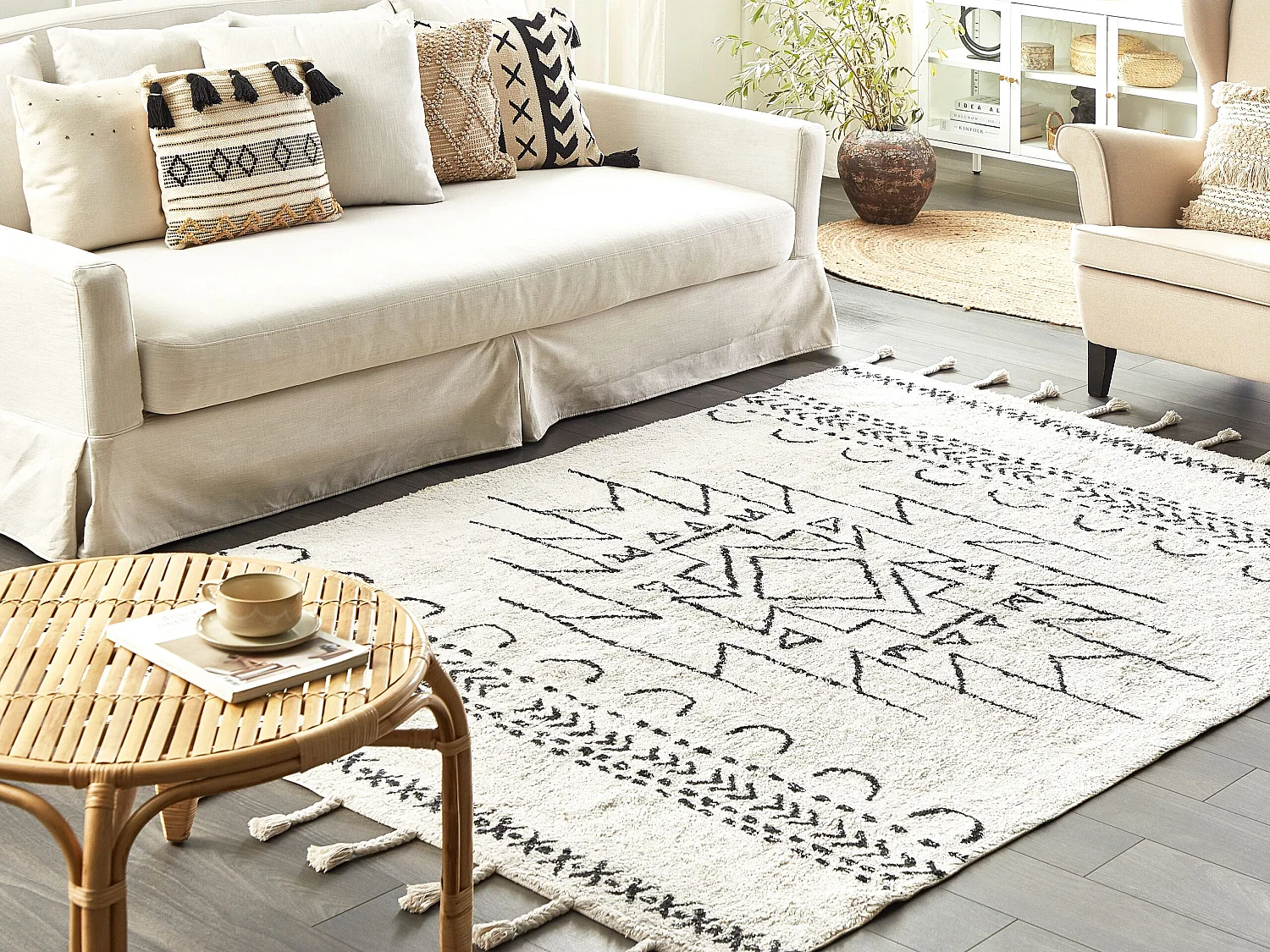 Tapis en coton blanc et noir 140 x 200 cm KHOURIBGA