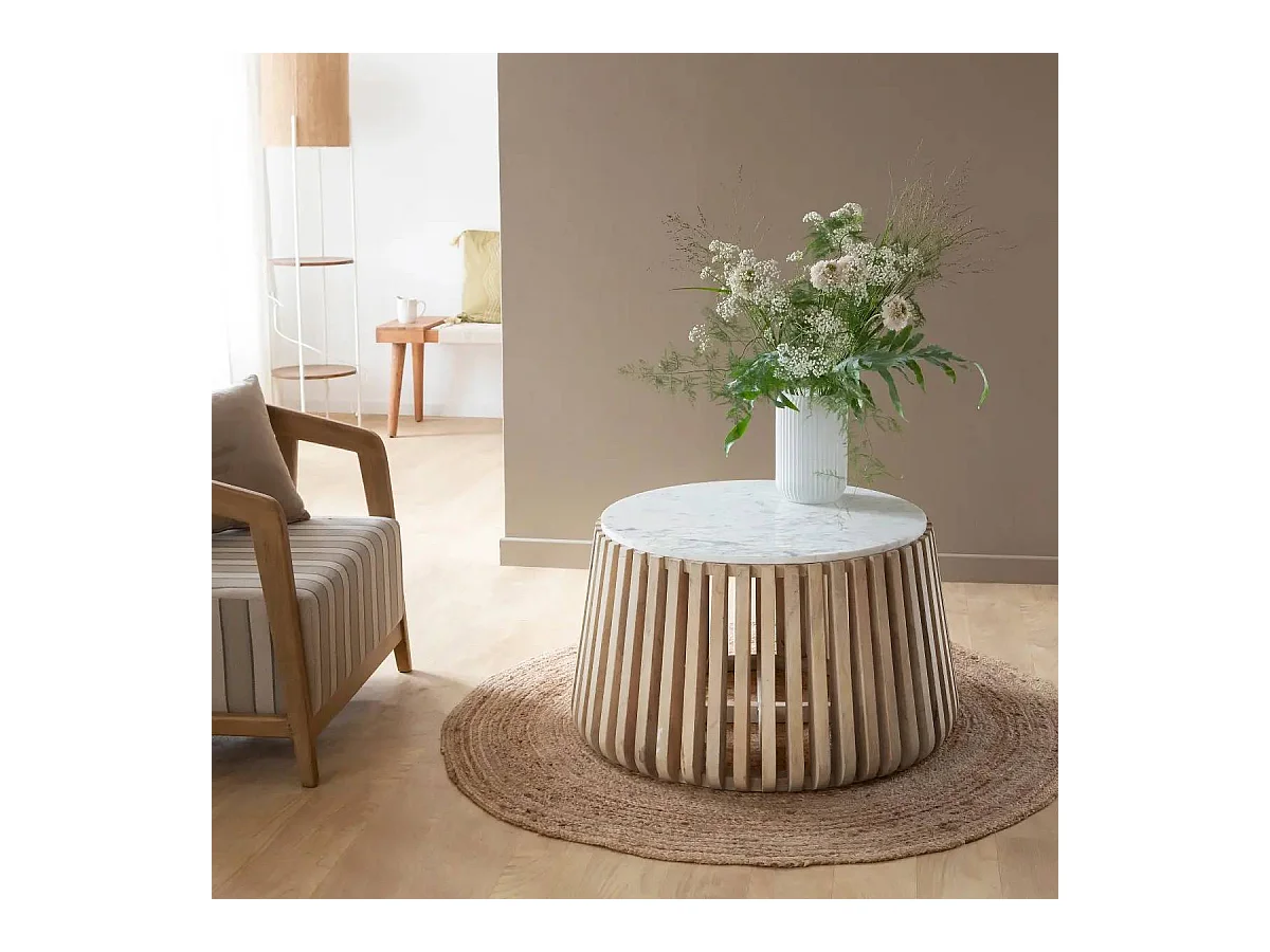 Table basse ronde en bois de manguier et marbre blanc Moana