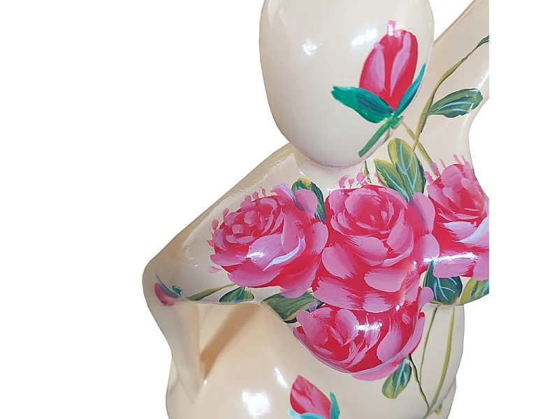 Statue femme jambe pliée beige avec fleurs roses H60 cm - LADY ROSE