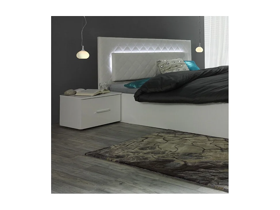 Nachtkastjes, collectie PANAREA. Set van twee nachtkastjes in witte kleur.