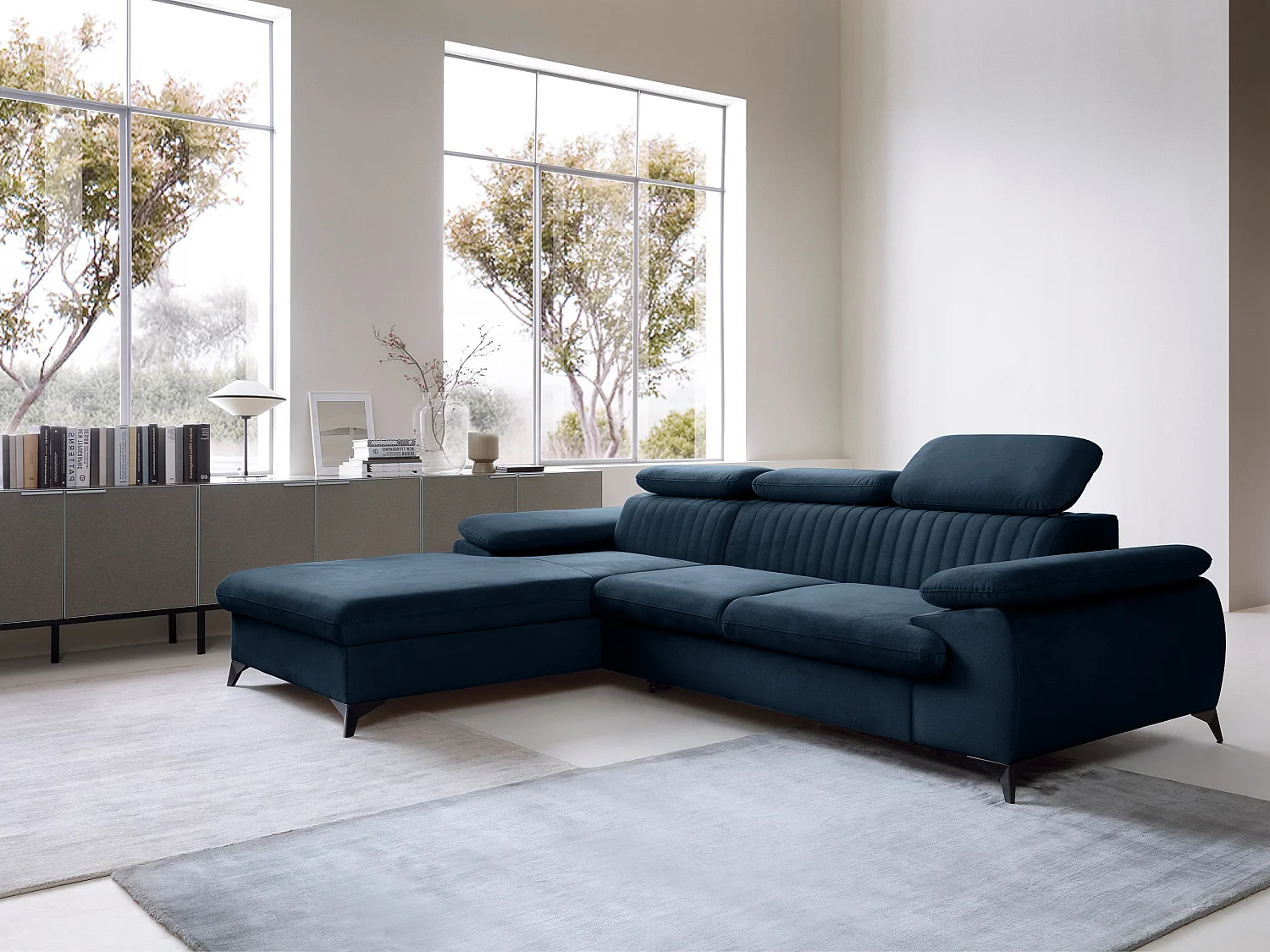 Canapé d'angle gauche convertible en velours bleu nuit SAMARA de Pascal Morabito