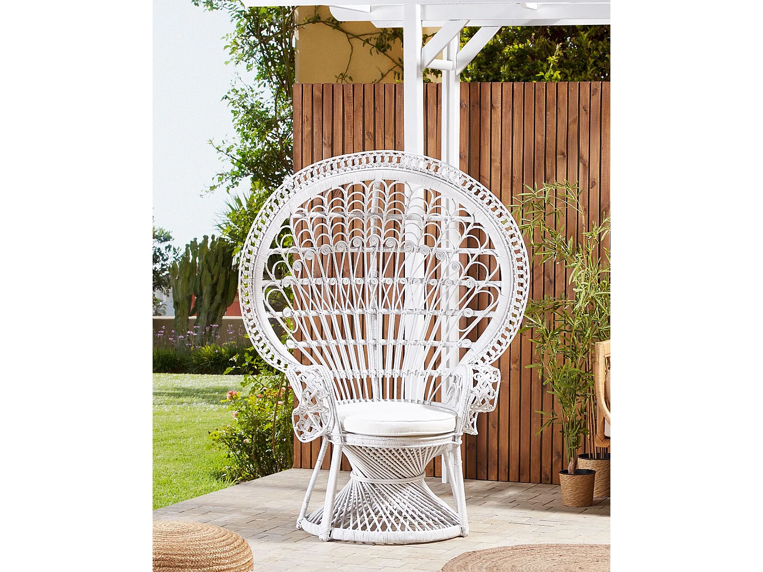 Chaise paon EMMANUELLE Rotin Blanc