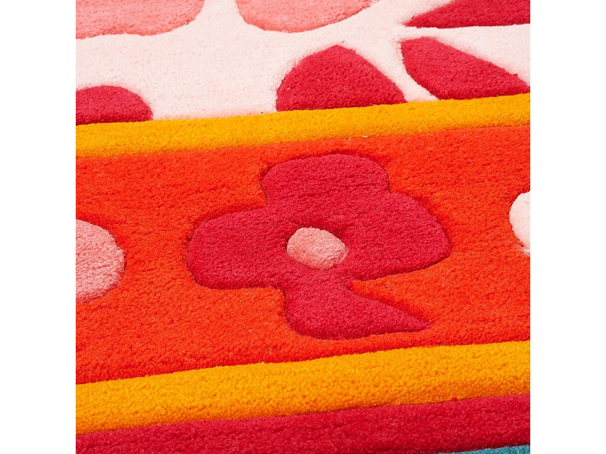 tapis chambre 80x150 fait main en acrylique rose et violet motif géométrique