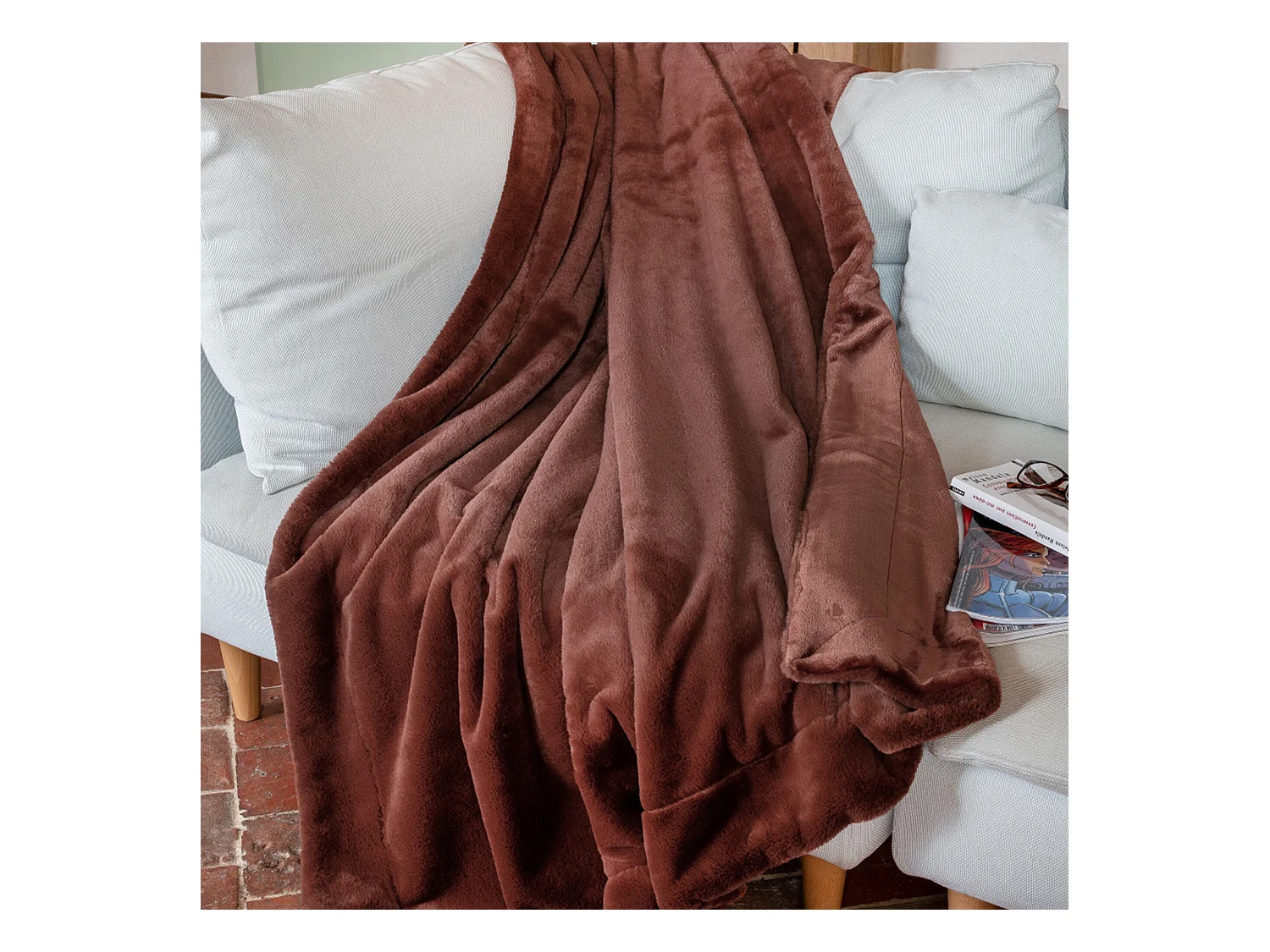 Plaid 150x200 cm en polyester MELLOW marron sequoia