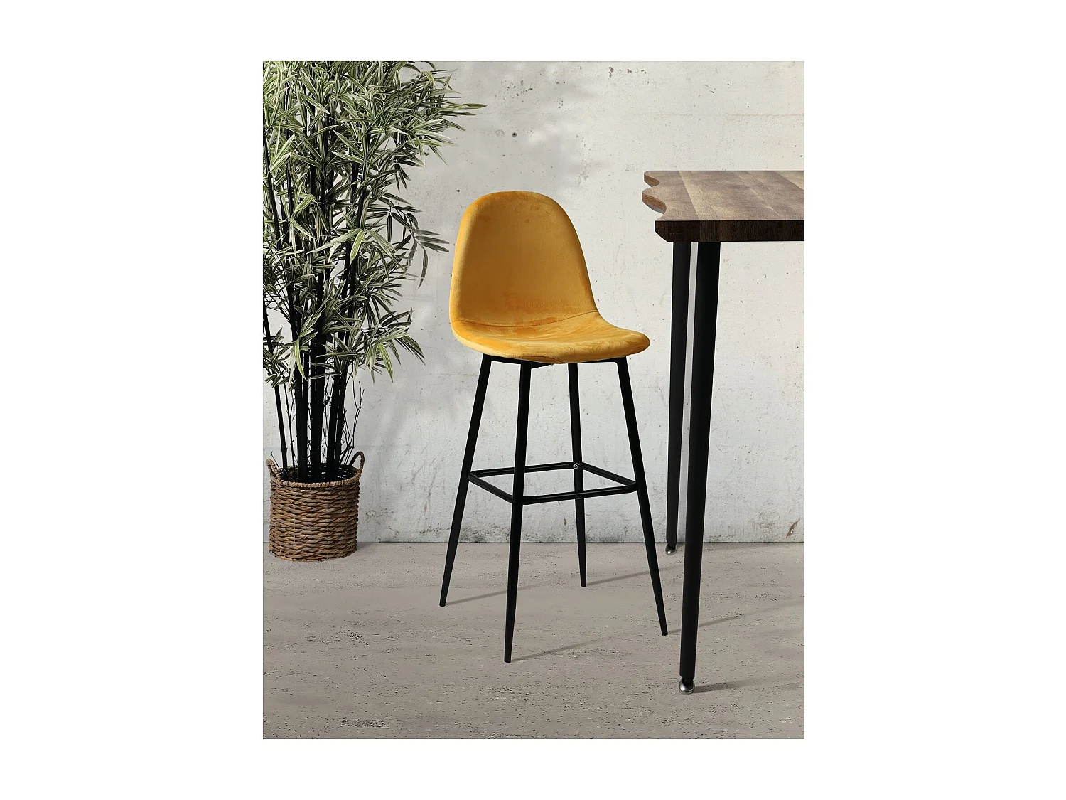 Tabouret de bar en velours vintage Inoui