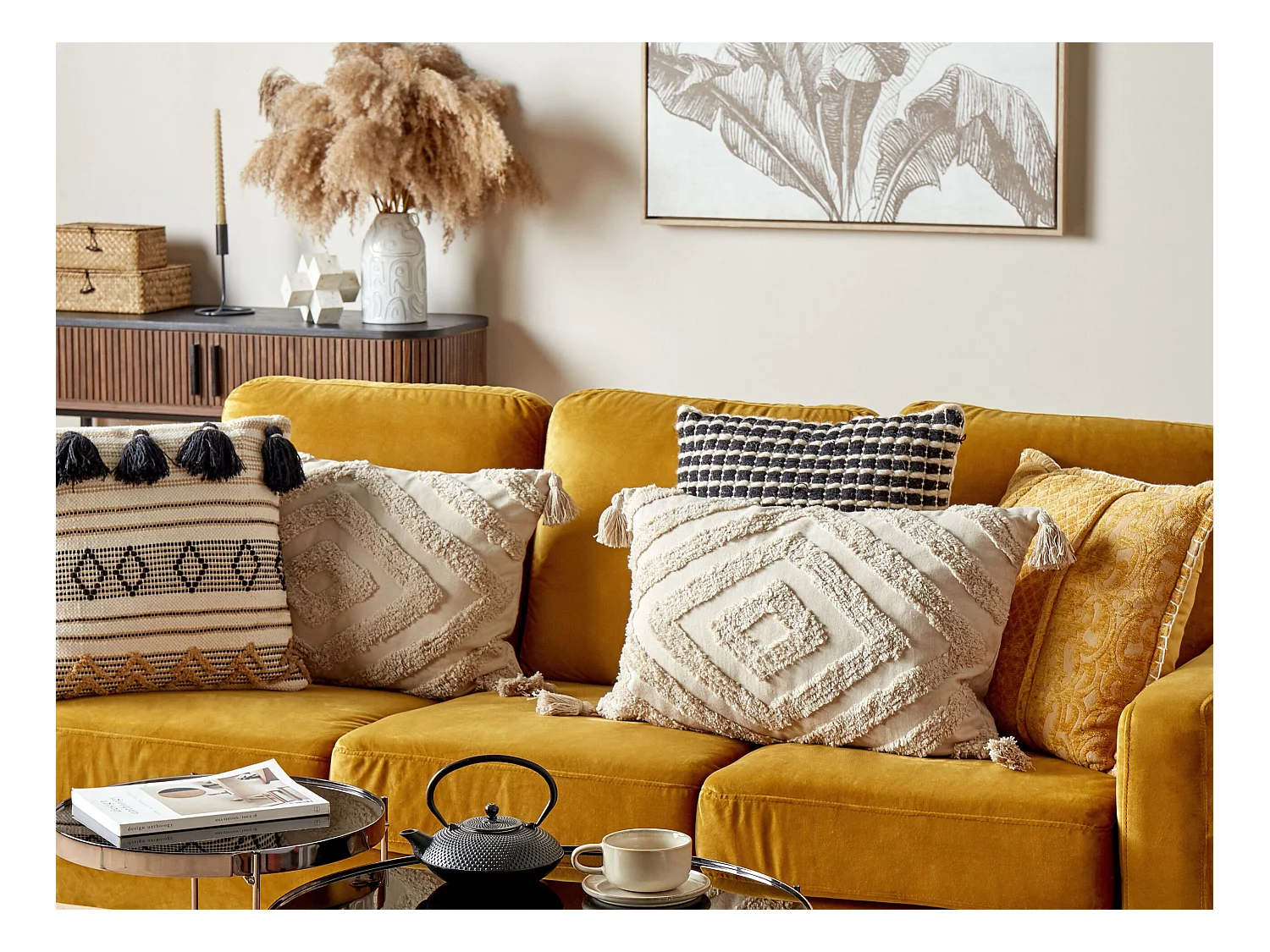 Zestaw 2 poduszek dekoracyjnych CRATAEGUS Bawełna 40 x 60 cm Jasnobeżowy Wzór geometryczny