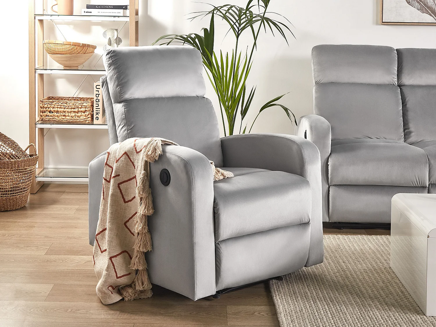 Fauteuil inclinable en velours gris clair VERDAL